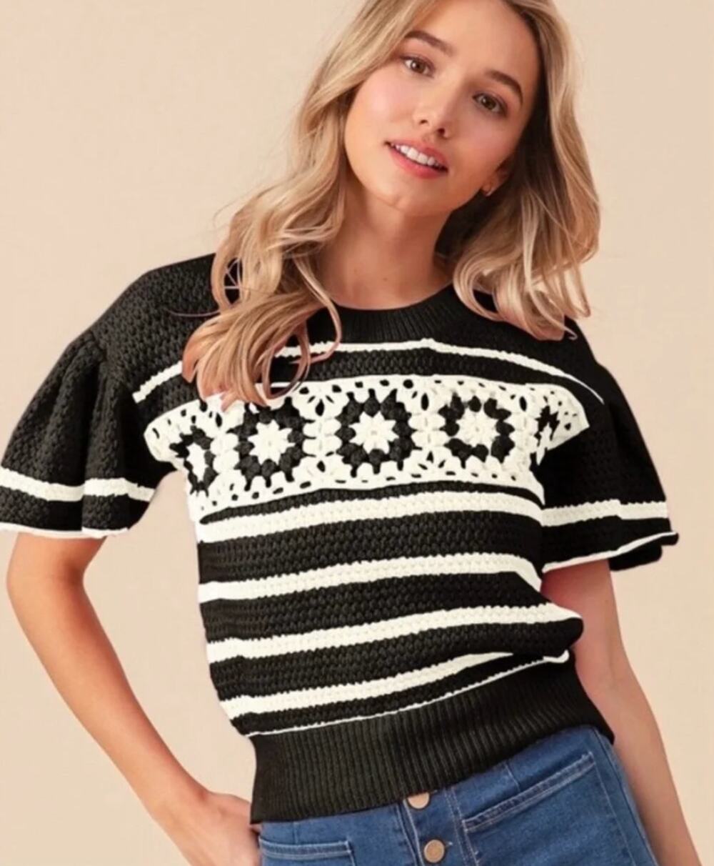 BiBi Black White Crochet Stripe Short Sleeve Sweater Size Large NWT